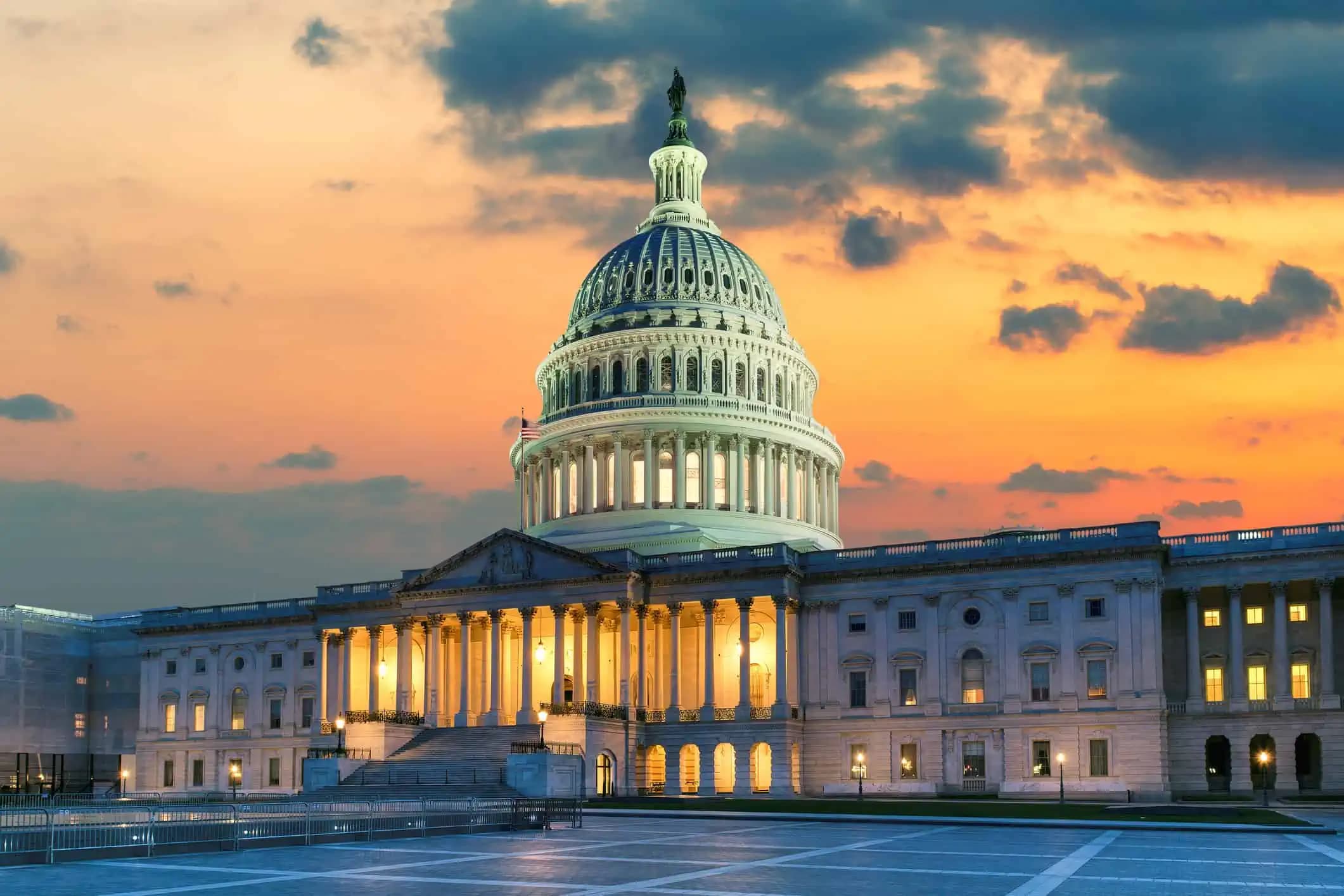 Sight Seeing Tours of DC and Virginia Via Limo or Car